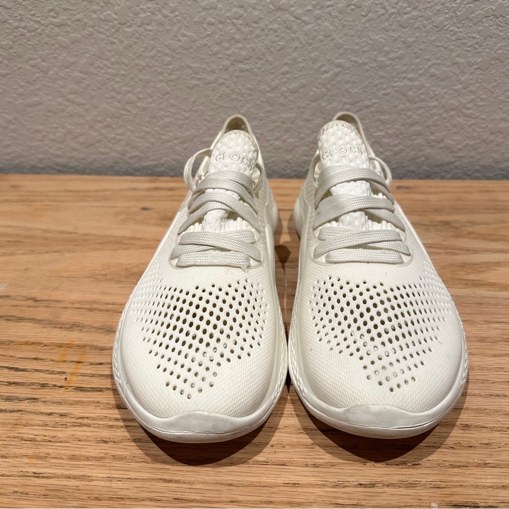 CROCS LiteRide Pacer Women's Lace Up Sneakers Size 9 White - Picture 3 of 10